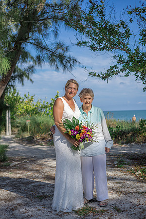 2023-06-09 Annette and Rob Fort Zachary Taylor Family Photos-0187