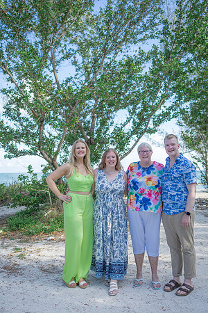 2023-06-09 Annette and Rob Fort Zachary Taylor Family Photos-0623