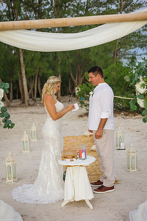 2023-07-28  Aryadne and_ Dario Wedding Proofing Album-2588