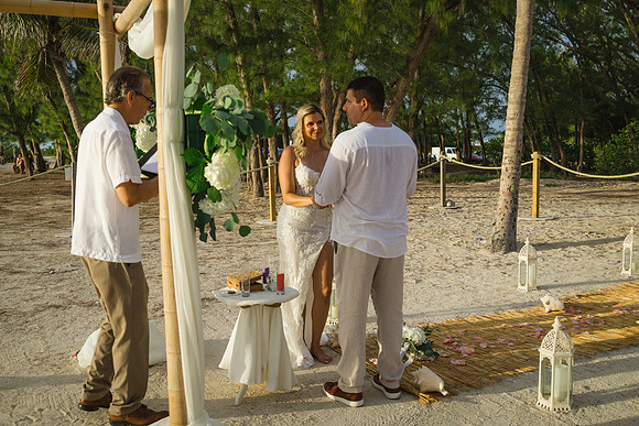 2023-07-28  Aryadne and_ Dario Wedding Proofing Album part2-0081
