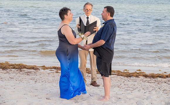 2023-05-11 Smathers Beach Wedding Key West -2-4