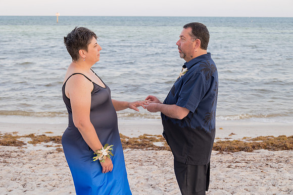 2023-05-11 Smathers Beach Wedding Key West -2-14