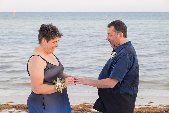 2023-05-11 Smathers Beach Wedding Key West -2-18