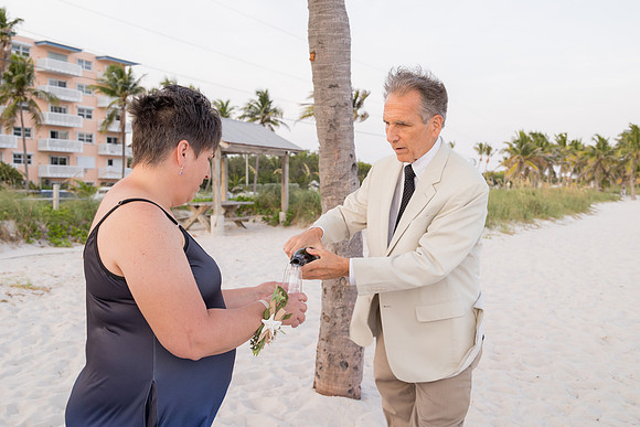 2023-05-11 Smathers Beach Wedding Key West -2-29