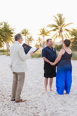 2023-05-11 Smathers Beach Wedding Key West -8339