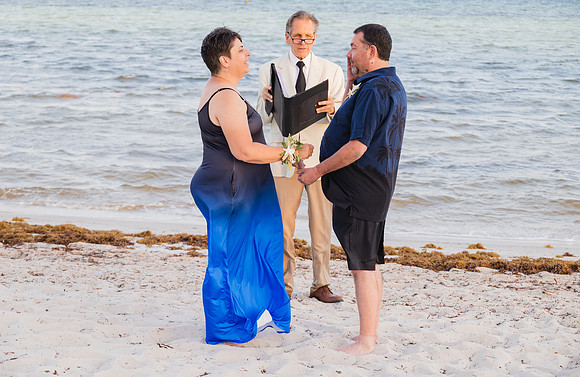 2023-05-11 Smathers Beach Wedding Key West -8350