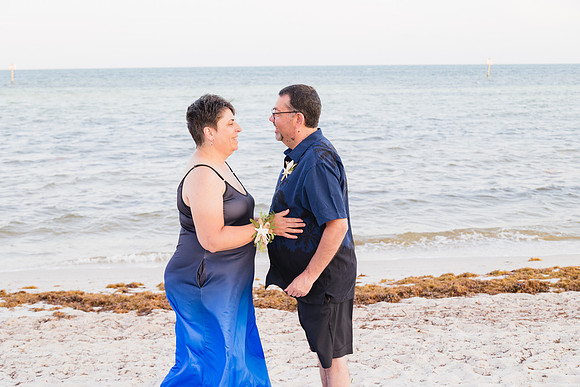 2023-05-11 Smathers Beach Wedding Key West -8371