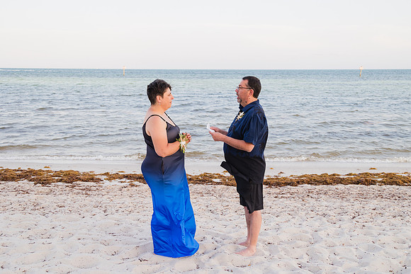 2023-05-11 Smathers Beach Wedding Key West -8364