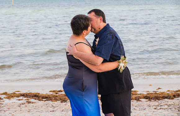 2023-05-11 Smathers Beach Wedding Key West -8404