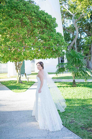 2023-04-01 Alexandra and John Lighthouse Key West Wedding social media -7976