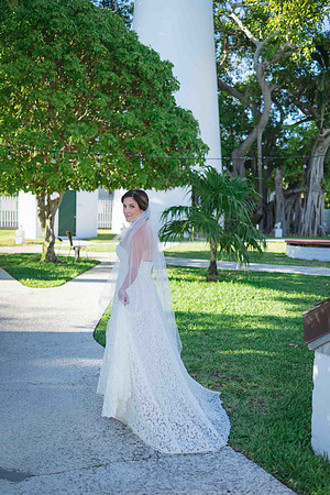 2023-04-01 Alexandra and John Lighthouse Key West Wedding social media -7989