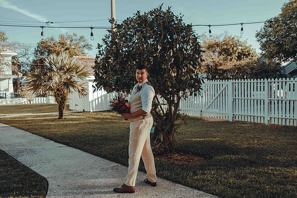 2023-04-01 Alexandra and John Lighthouse Key West Wedding social media -8151