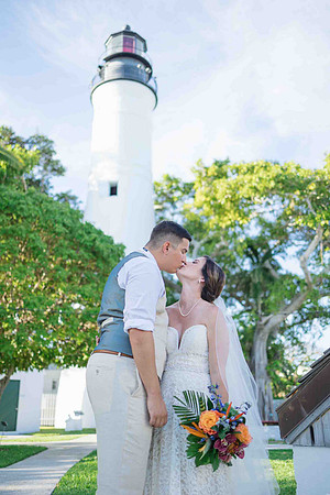 2023-04-01 Alexandra and John Lighthouse Key West Wedding social media -8210
