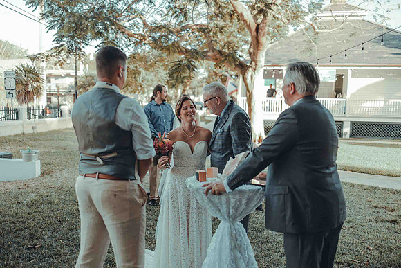 2023-04-01 Alexandra and John Lighthouse Key West Wedding social media -8274