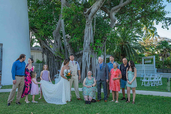 2023-04-01 Alexandra and John Lighthouse Key West Wedding social media -8482