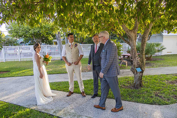 2023-04-01 Alexandra and John Lighthouse Key West Wedding social media -9308