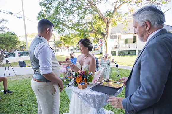 2023-04-01 Alexandra and John Lighthouse Key West Wedding social media -9393