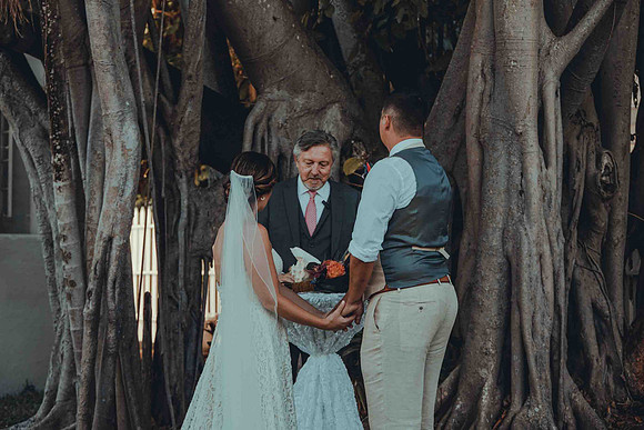 2023-04-01 Alexandra and John Lighthouse Key West Wedding social media -9422