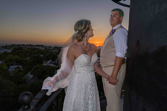 2023-04-01 Alexandra and John Lighthouse Key West Wedding social media -9603