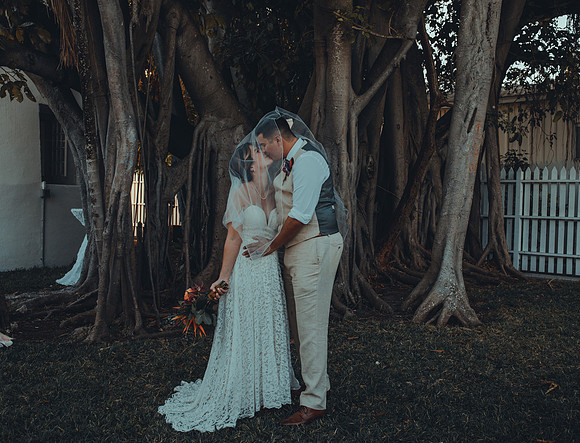 2023-04-01 Alexandra  and John  Lighthouse Key West Wedding-8451