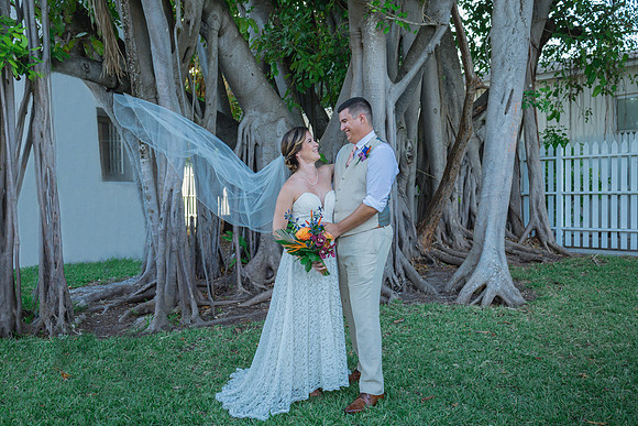 2023-04-01 Alexandra  and John  Lighthouse Key West Wedding--4
