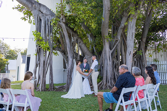 2023-04-01 Alexandra  and John  Lighthouse Key West Wedding-9315