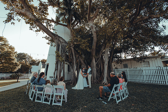 2023-04-01 Alexandra  and John  Lighthouse Key West Wedding-8349