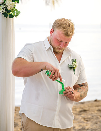 0N8A2126-2
