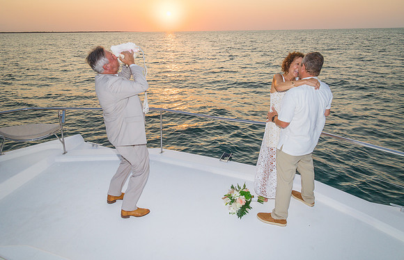 2023-05-06 Sabra and Mark Key West Sunrise Wedding-7443