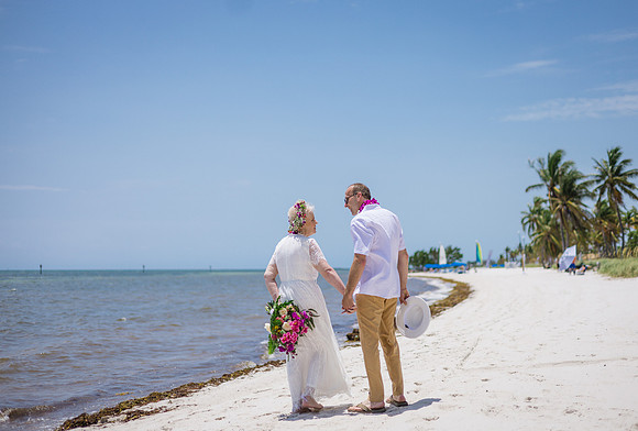 2024-04-25 Sandra and Kenneth Wedding Vow Renewal Smathers Beach, Key West -4068