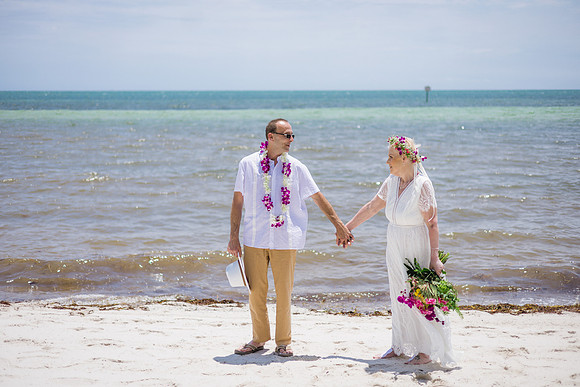 2024-04-25 Sandra and Kenneth Wedding Vow Renewal Smathers Beach, Key West -4082