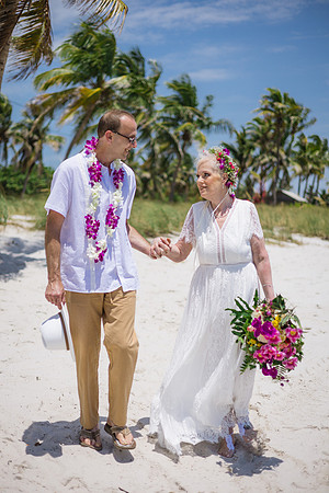 2024-04-25 Sandra and Kenneth Wedding Vow Renewal Smathers Beach, Key West -4054