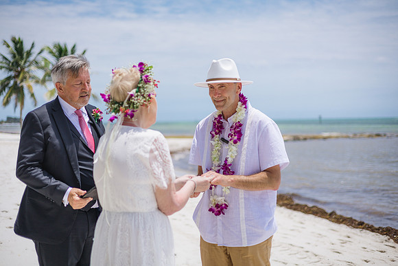 2024-04-25 Sandra and Kenneth Wedding Vow Renewal Smathers Beach, Key West -3817