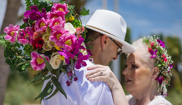 2024-04-25 Sandra and Kenneth Wedding Vow Renewal Smathers Beach, Key West -3994-2