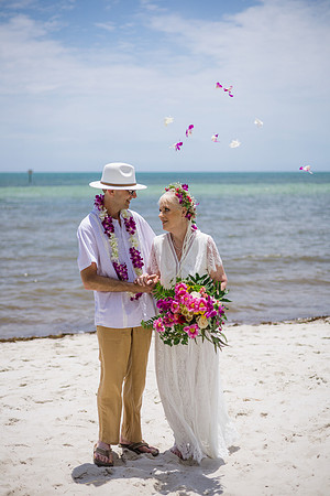 2024-04-25 Sandra and Kenneth Wedding Vow Renewal Smathers Beach, Key West -3990