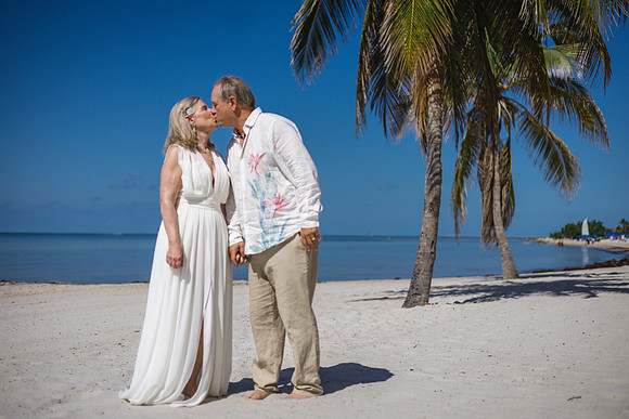 2023-05-28 Smathers Beach Wedding Vow Renewal-3-76