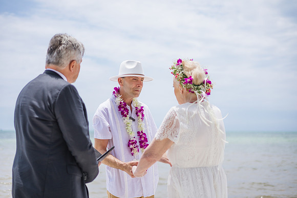 2024-04-25 Sandra and Kenneth Wedding Vow Renewal Smathers Beach, Key West -3757