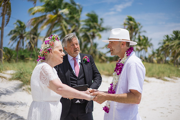 2024-04-25 Sandra and Kenneth Wedding Vow Renewal Smathers Beach, Key West -3778