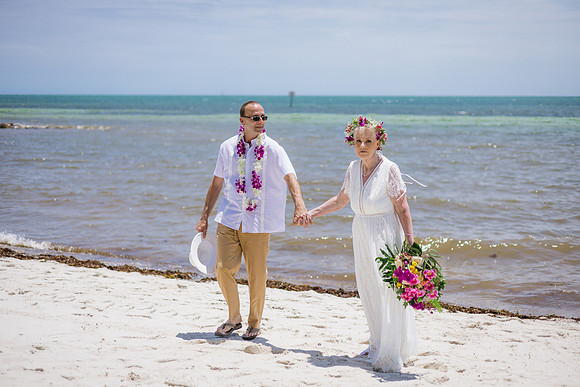 2024-04-25 Sandra and Kenneth Wedding Vow Renewal Smathers Beach, Key West -4104