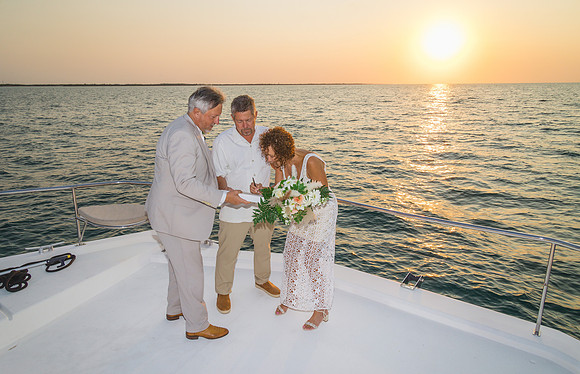 2023-05-06 Sabra and Mark Key West Sunrise Wedding-7503