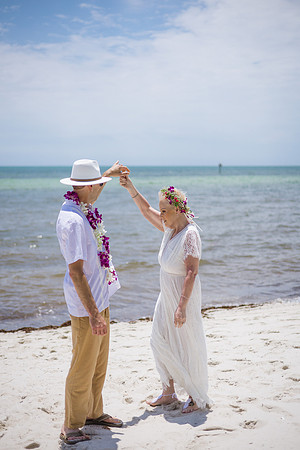 2024-04-25 Sandra and Kenneth Wedding Vow Renewal Smathers Beach, Key West -3884