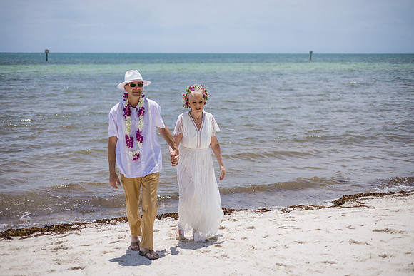 2024-04-25 Sandra and Kenneth Wedding Vow Renewal Smathers Beach, Key West -3915