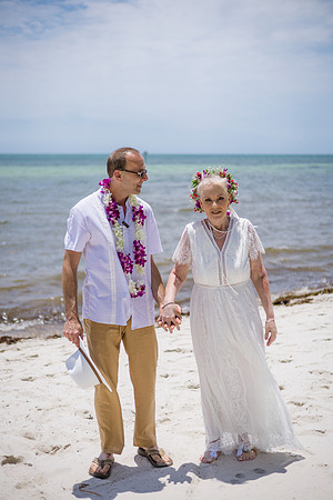 2024-04-25 Sandra and Kenneth Wedding Vow Renewal Smathers Beach, Key West -3858