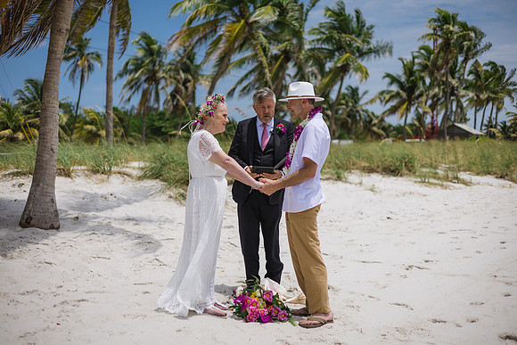 2024-04-25 Sandra and Kenneth Wedding Vow Renewal Smathers Beach, Key West -3740