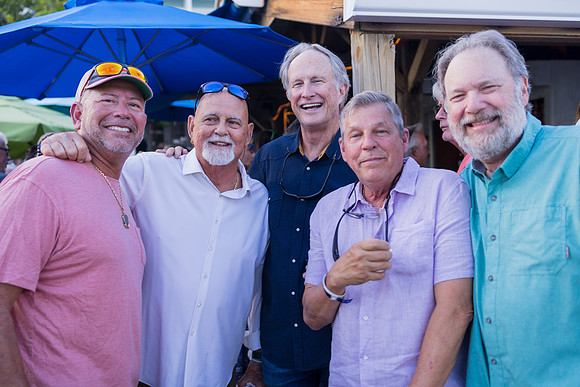 2023-04-19 Louie's 40th Anniversary Party -43