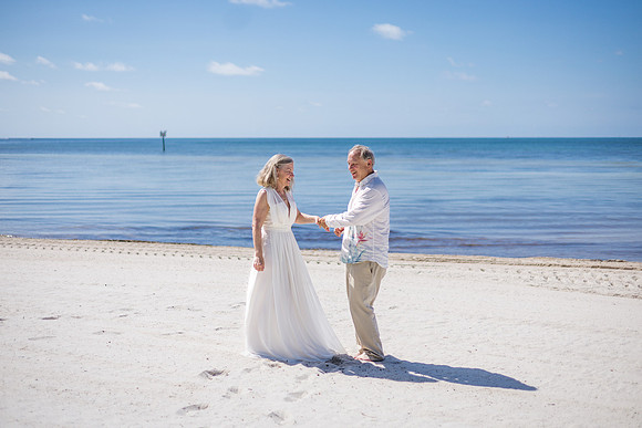 2023-05-28 Smathers Beach Wedding Vow Renewal-3-71
