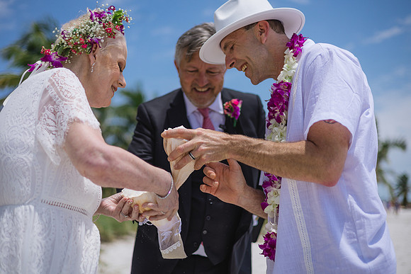 2024-04-25 Sandra and Kenneth Wedding Vow Renewal Smathers Beach, Key West -3836