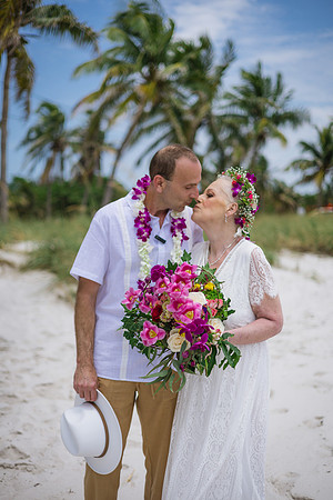 2024-04-25 Sandra and Kenneth Wedding Vow Renewal Smathers Beach, Key West -3705