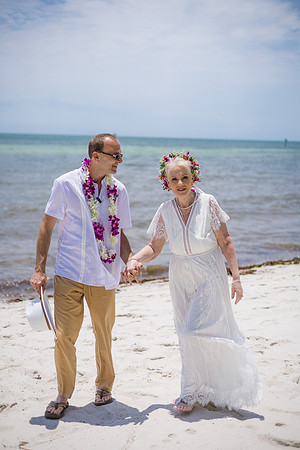 2024-04-25 Sandra and Kenneth Wedding Vow Renewal Smathers Beach, Key West -3854