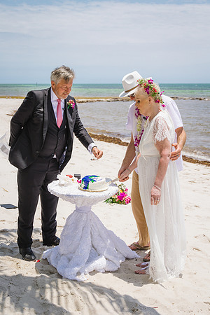 2024-04-25 Sandra and Kenneth Wedding Vow Renewal Smathers Beach, Key West -2316